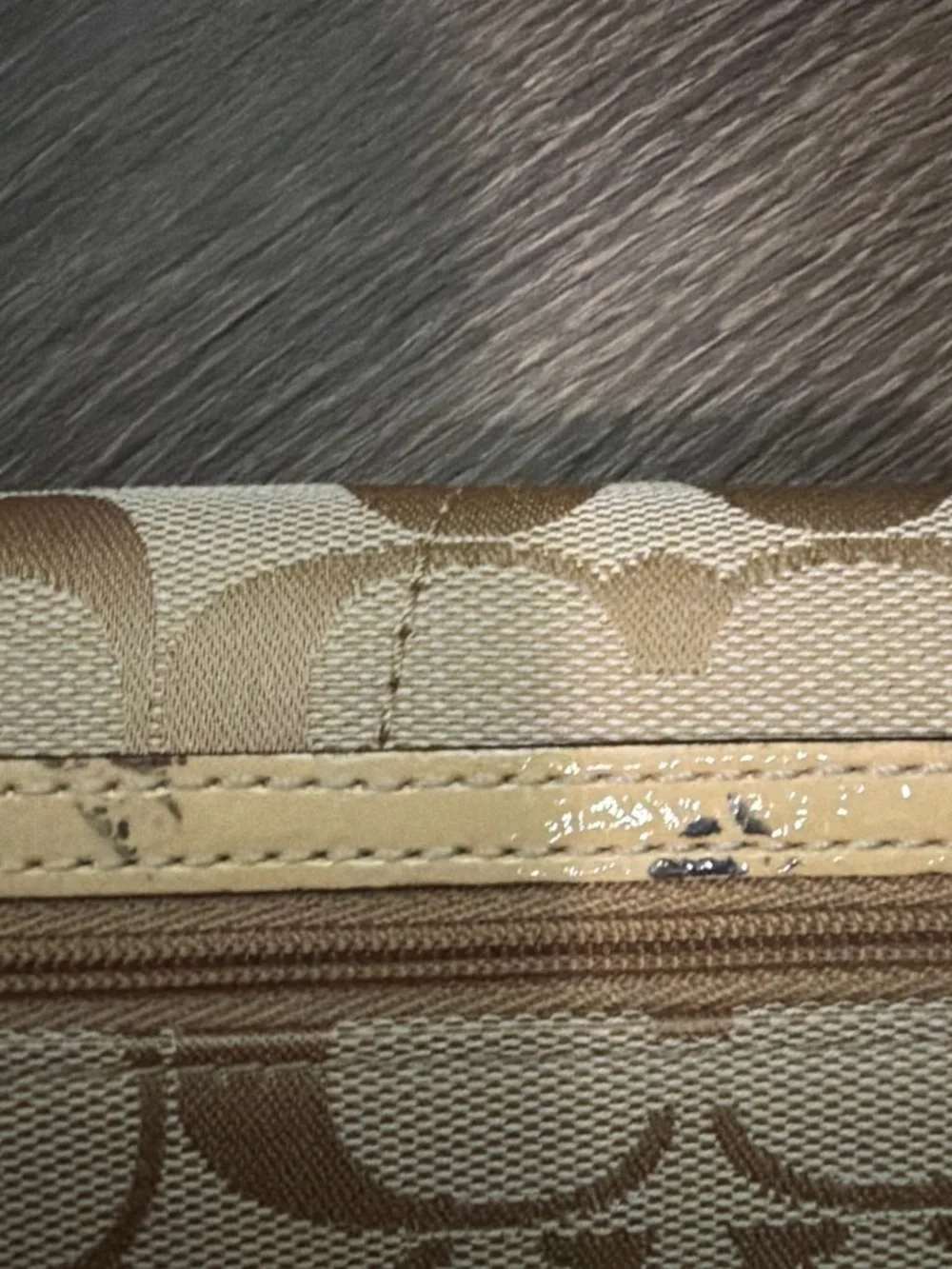 Coach beige cream